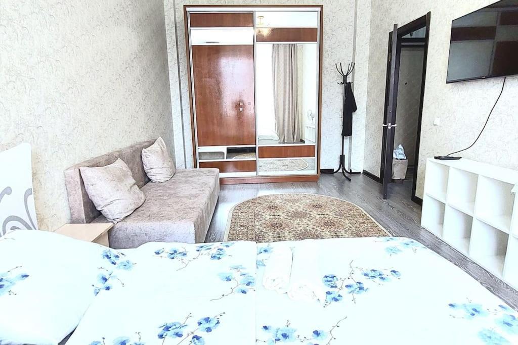Аэропорт 15 Минут Экспо Бульвар Apartment Astana Exterior foto