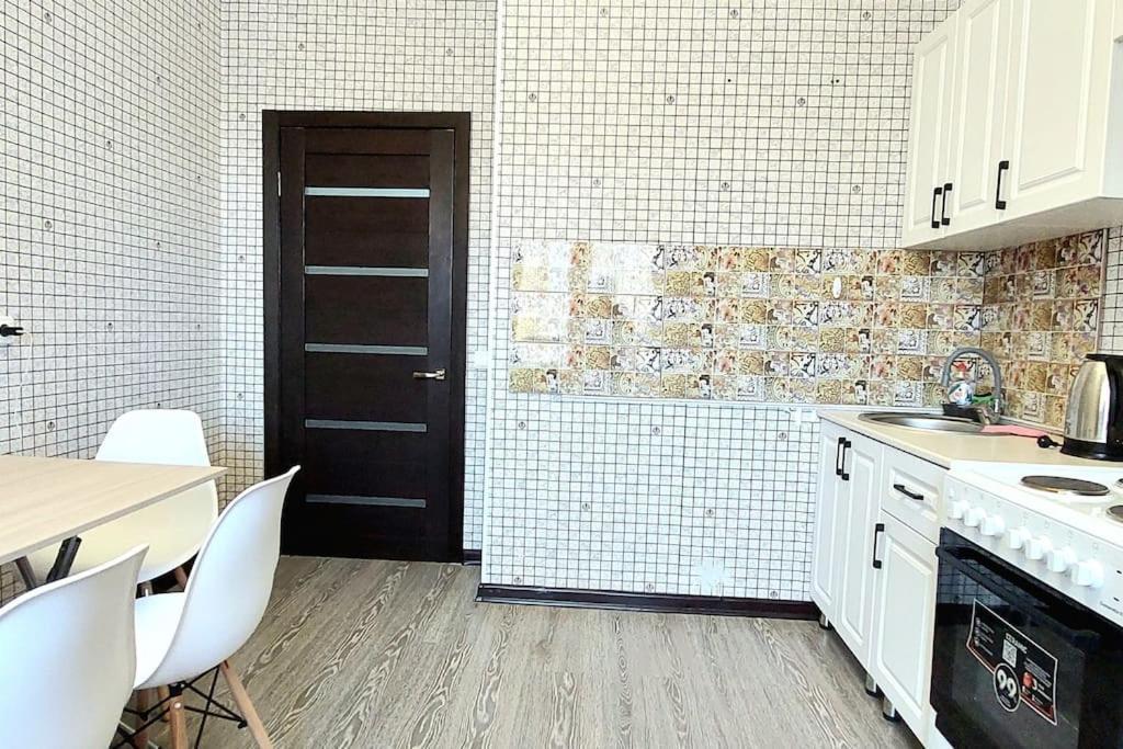 Аэропорт 15 Минут Экспо Бульвар Apartment Astana Exterior foto